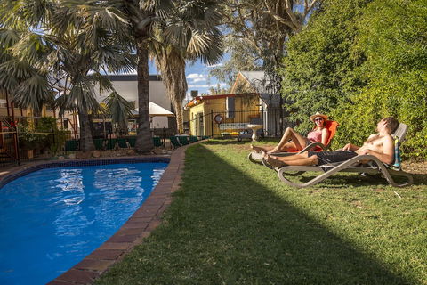 Alice Springs YHA - Hostel - Holiday Adelaide 1