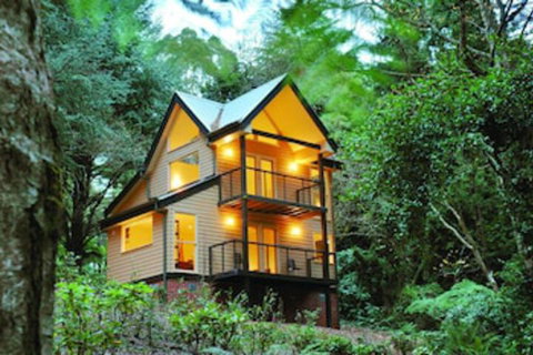 Lochiel Luxury Accommodation - Holiday Adelaide 0