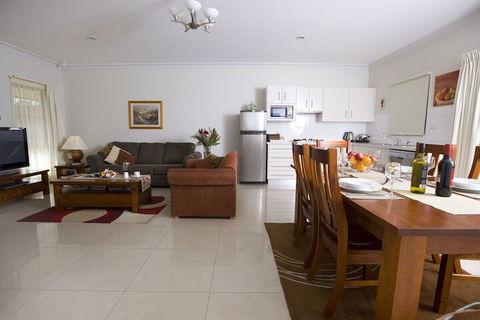 Talga Estate - Holiday Adelaide 5