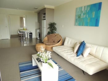 Airlie Central Apartments - Holiday Adelaide 2