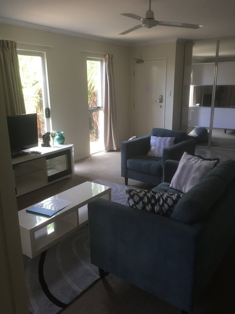 Airlie Central Apartments - Holiday Adelaide 5