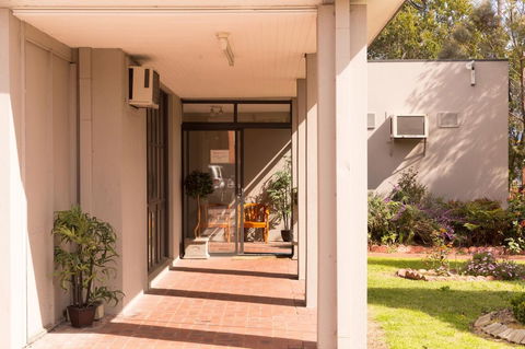 Chadstone Executive Motel - Holiday Adelaide 0