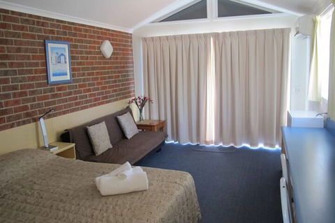 Merimbula Gardens Motel - Holiday Adelaide 4