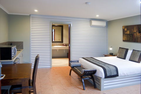 Bairnsdale Motel - Holiday Adelaide 3