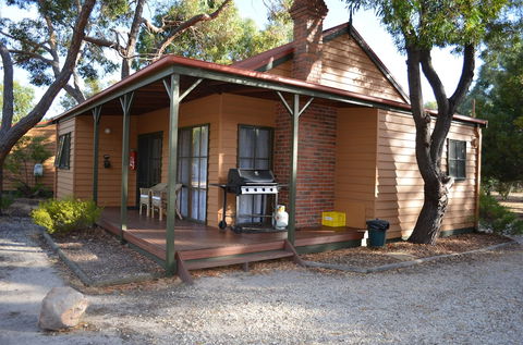 Mountain View Motor Inn & Holiday Lodges - Holiday Adelaide 1