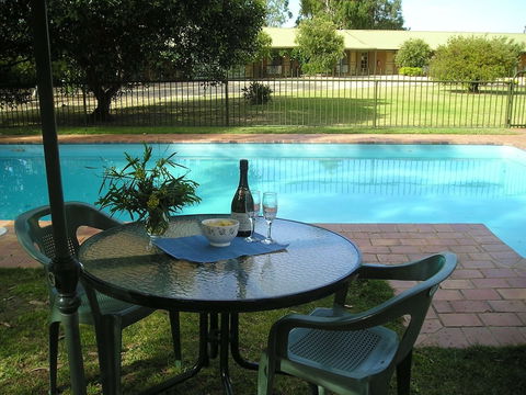 Mountain View Motor Inn & Holiday Lodges - Holiday Adelaide 2