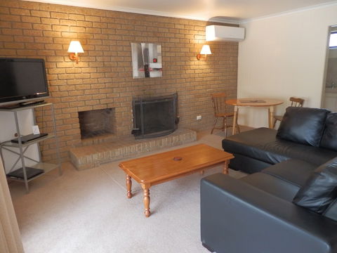 Mountain View Motor Inn & Holiday Lodges - Holiday Adelaide 4