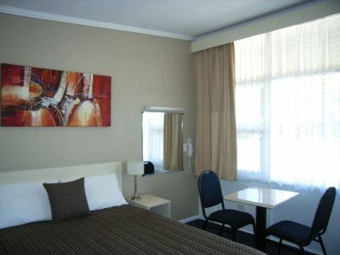 Bairnsdale Main Motel - Holiday Adelaide 5