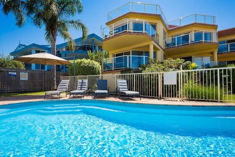 Baywatch Luxury Apartments - Holiday Adelaide 2