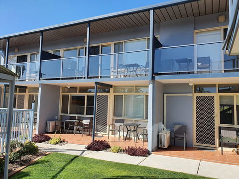 Grandeur Holiday Units - Holiday Adelaide 2
