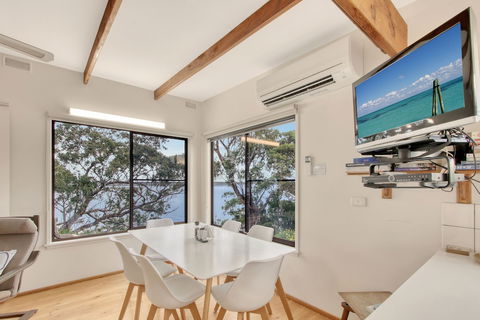Jetty Road Retreat - Holiday Adelaide 4