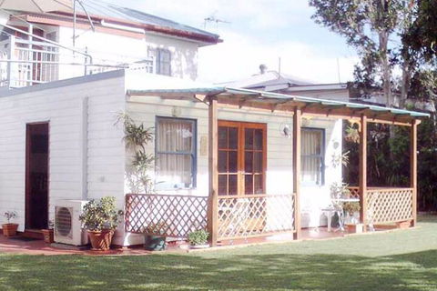 Johnstones On Oxley Bed & Breakfast - Holiday Adelaide 4