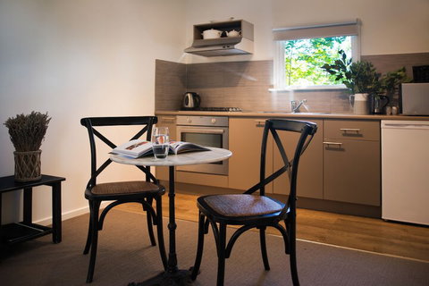 Spa Villas On Main - Holiday Adelaide 5