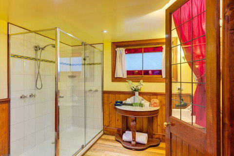 Arcadia Cottages - Holiday Adelaide 6