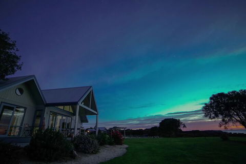 Bear Gully Coastal Cottages - Holiday Adelaide 1