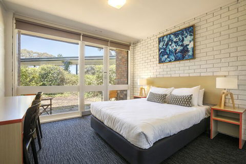 Burvale Hotel - Holiday Adelaide 3