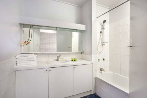 Burvale Hotel - Holiday Adelaide 4