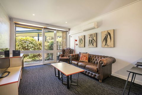Burvale Hotel - Holiday Adelaide 6