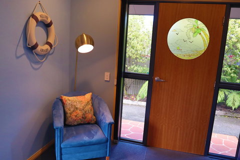 Strahan Bungalows - Holiday Adelaide 5