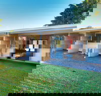Brook Hotel - Holiday Adelaide