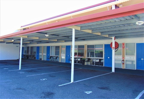 Rockhampton Court Motor Inn - Holiday Adelaide 3