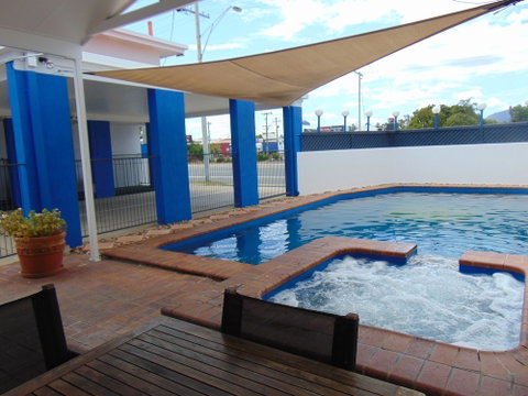 Rockhampton Court Motor Inn - Holiday Adelaide 6