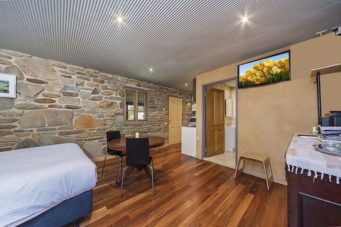 1860 Wine Country Cottages - Holiday Adelaide 2