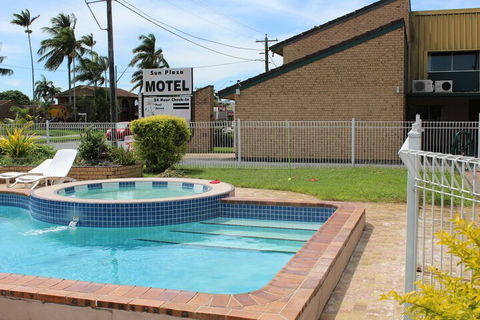 Sun Plaza Motel Mackay - Holiday Adelaide 4