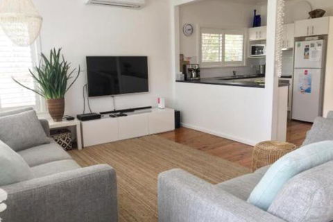 The Seaside Beachhouse Mollymook - Holiday Adelaide 5