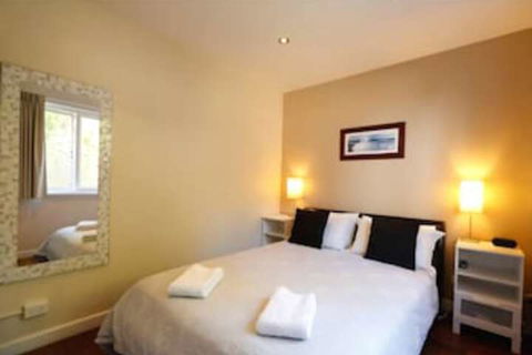 Waikiki Beach Bed & Breakfast - Holiday Adelaide 7