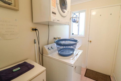 Bromyard Cottage - Holiday Adelaide 1