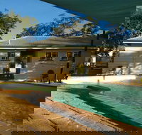 Ironbark Inn - Holiday Adelaide