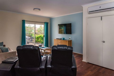 McLaren Vale Studio Apartments - Holiday Adelaide 6
