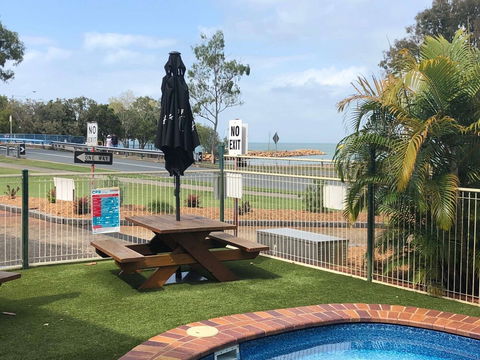 Bribie Waterways Motel - Holiday Adelaide 6