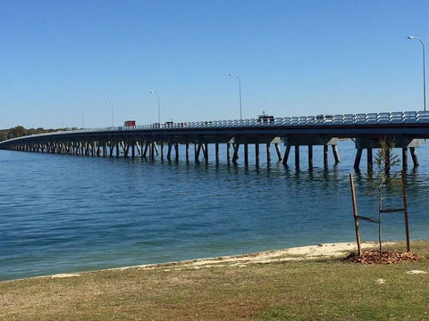 Bribie Waterways Motel - Holiday Adelaide 3