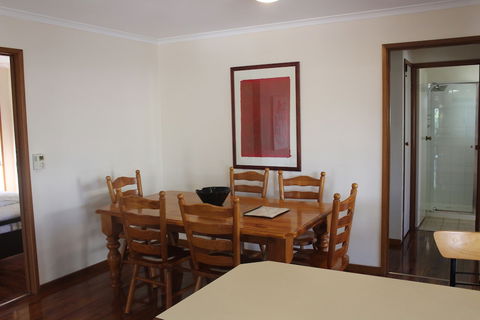 Australian Home Away At East Doncaster Andersons Creek 1 - Holiday Adelaide 3