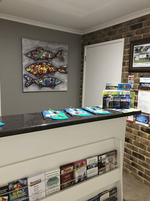 Beachfront Apartments - Holiday Adelaide 2