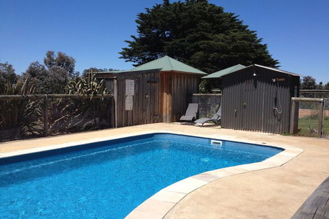 Neerim Country Cottages - Holiday Adelaide 4