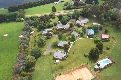 Neerim Country Cottages - Holiday Adelaide 1