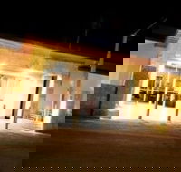 Newman Hotel - Holiday Adelaide