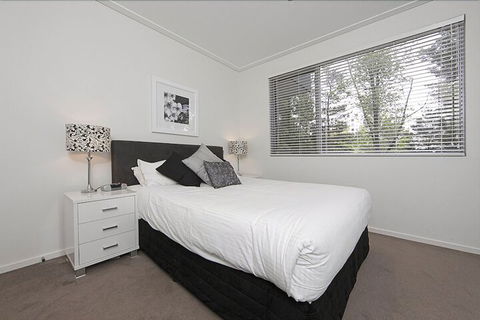 Accommodate Canberra - Glebe Park - Holiday Adelaide 7