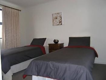 Insaa Serviced Apartments Dandenong - Holiday Adelaide 2