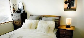 Insaa Serviced Apartments Dandenong - Holiday Adelaide 1