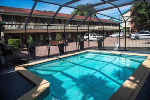 Garden City Motor Inn Mt Gravatt - Holiday Adelaide 1