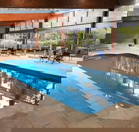 Macedon Ranges Hotel  Spa - Holiday Adelaide