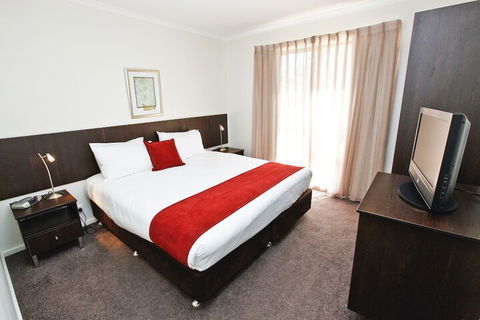 Aquarius Apartments And Cabins - Holiday Adelaide 1