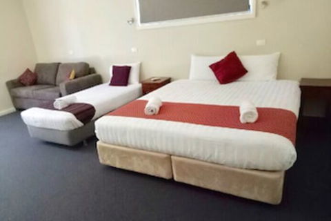 Hillview Farmstay - Holiday Adelaide 6