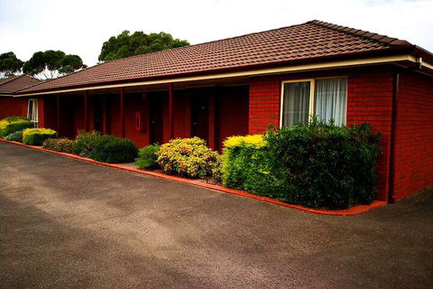 Victoriana Motor Inn - Holiday Adelaide 2