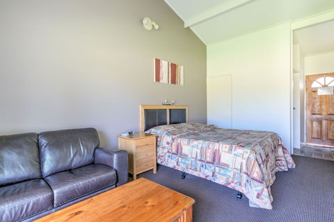 Bairnsdale Motor Inn - Holiday Adelaide 5