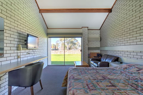 Bairnsdale Motor Inn - Holiday Adelaide 4